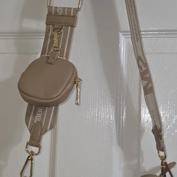 Steve Madden Taupe SM Logo Crossbody with Detachable Strap - Picture 3 of 14